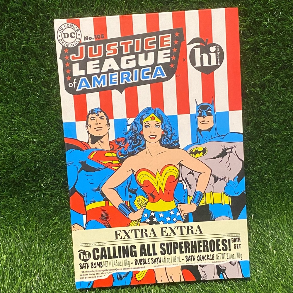 New in box DC Justice league of America calling all superheroes bath set